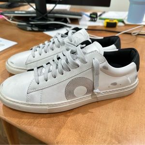 Brand new never worn Oliver Cabell sneakers